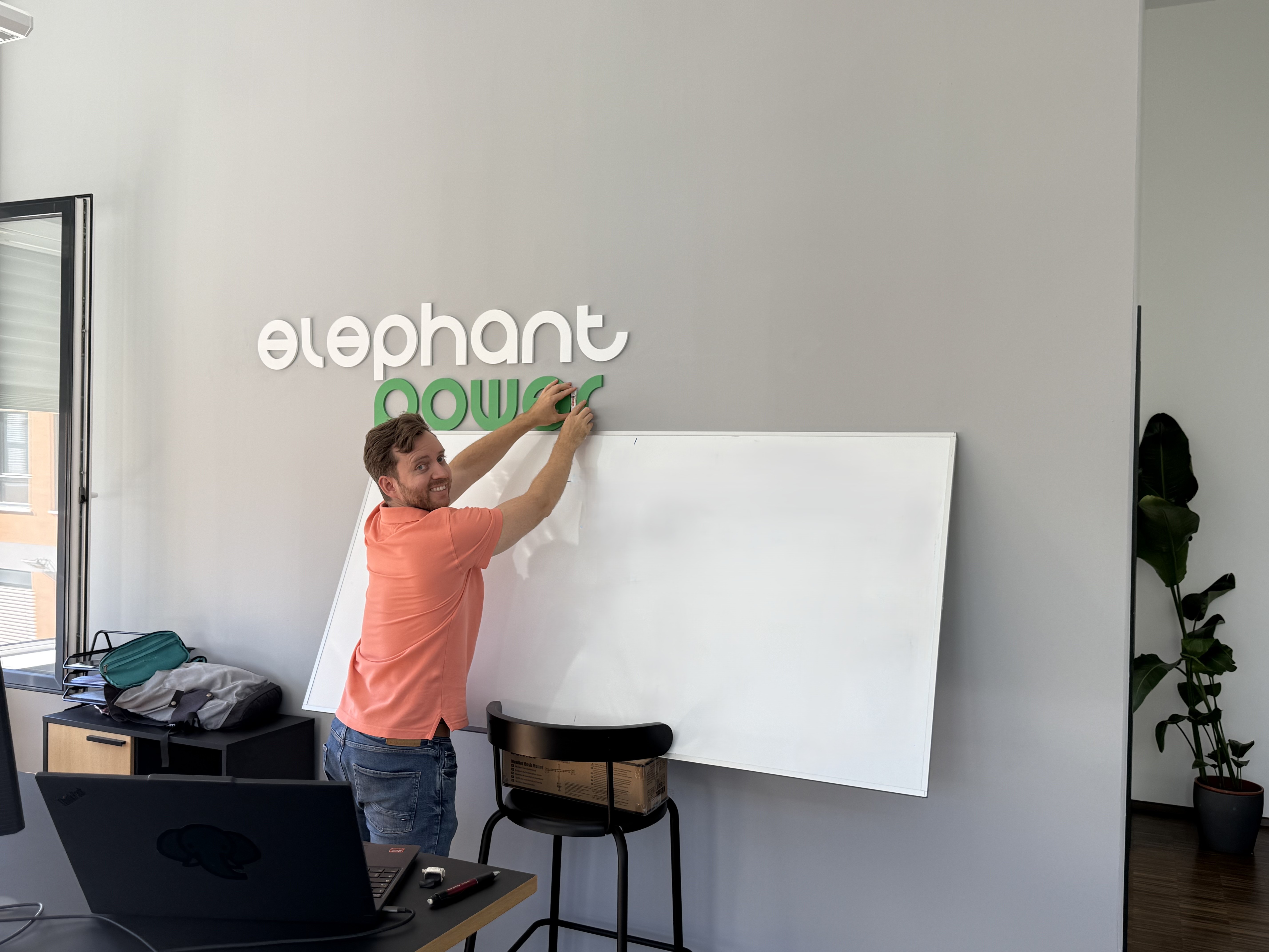 Steve_Büro-1 Steve_Büro-1